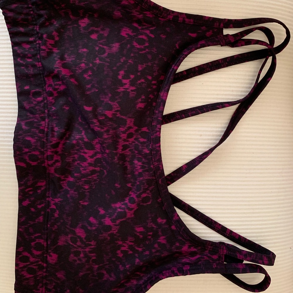 Sports bra